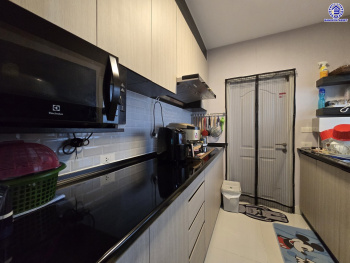 บ้านแฝดมือสองนนทบุรี โครงการ ภัสสร ไพรด์ ปิ่นเกล้า-วงแหวน เนื้อที่ 47.30 ตร.ว. พื้นที่ใช้สอย 124 ตร.ม. ฟังก์ชัน 3 ห้องนอน 2 ห้องน้ำ 2 ที่จอดรถ บนทำเลเดินทางสะดวก เชื่อมต่อทั้งปิ่นเกล้า-ศาลายา ใกล้เซ็นทรัลเวสต์เกต รถไฟฟ้าสายสีม่วง "สถานีตลาดบางใหญ่" และจุดขึ้นทางด่วน "ศรีรัช"