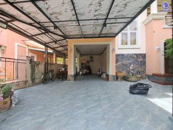 บ้านเดี่ยวมือสองนนทบุรี โครงการ ภัสสร8 บางใหญ่ หลังมุม เนื้อที่ 56.50 ตร.ว. พื้นที่ใช้สอย 147 ตร.ม. ฟังก์ชัน 3 ห้องนอน 3 ห้องน้ำ จอดรถได้ 2 คัน  แถมฟรี! เครื่องปรับอากาศ 3 เครื่อง บนทำเลศักยภาพ โครงการติดถนนใหญ่ เชื่อมต่อถนนกาญจนาภิเษก ,ถนนบางใหญ่-บางคูลัด ใกล้เซ็นทรัลเวสต์เกต ใกล้รถไฟฟ้าสายสีม่วง "สถานีตลาดบางใหญ่" และจุดขึ้นทางด่วน "ประจิมรัถยา"