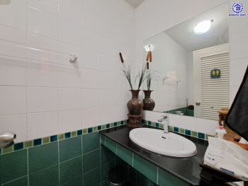 บ้านเดี่ยวมือสองนนทบุรี โครงการ ภัสสร8 บางใหญ่ หลังมุม เนื้อที่ 56.50 ตร.ว. พื้นที่ใช้สอย 147 ตร.ม. ฟังก์ชัน 3 ห้องนอน 3 ห้องน้ำ จอดรถได้ 2 คัน  แถมฟรี! เครื่องปรับอากาศ 3 เครื่อง บนทำเลศักยภาพ โครงการติดถนนใหญ่ เชื่อมต่อถนนกาญจนาภิเษก ,ถนนบางใหญ่-บางคูลัด ใกล้เซ็นทรัลเวสต์เกต ใกล้รถไฟฟ้าสายสีม่วง "สถานีตลาดบางใหญ่" และจุดขึ้นทางด่วน "ประจิมรัถยา"