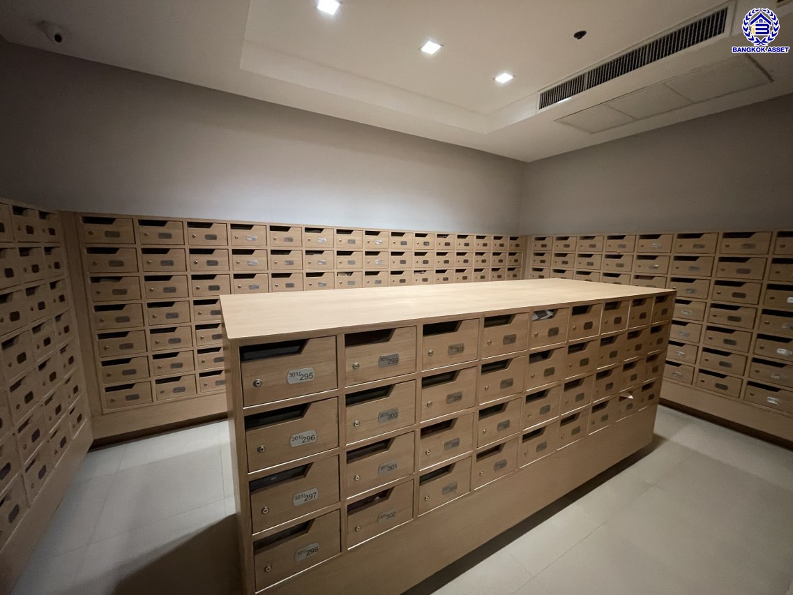 คอนโดมิเนียมมือสองกรุงเทพมหานคร โครงการ เซ็นทริค ซีน รัชวิภา พื้นที่ใช้สอย 70.40 ตร.ม. ฟังก์ชัน 2 ห้องนอน 2 ห้องน้ำ พร้อมของแถมอีกหลายรายการ ทำเลดีเชื่อมต่อถนนกรุงเทพ-นนทบุรี, ถนนวงศ์สว่าง, ถนนนครอินทร์ ติดใกล้รถไฟฟ้าสายสีม่วง "สถานีวงศ์สว่าง" ใกล้จุดขึ้นทางด่วน "ศรีรัช"