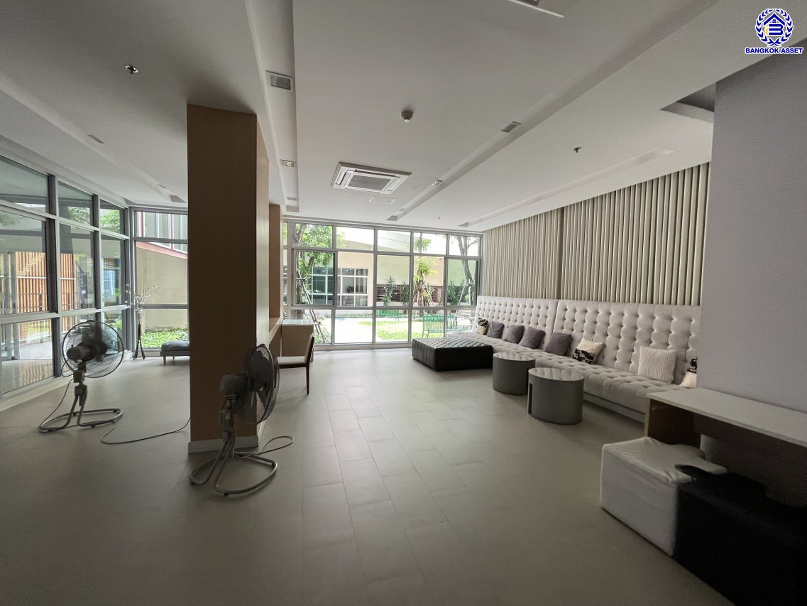 คอนโดมิเนียมมือสองกรุงเทพมหานคร โครงการ เซ็นทริค ซีน รัชวิภา พื้นที่ใช้สอย 70.40 ตร.ม. ฟังก์ชัน 2 ห้องนอน 2 ห้องน้ำ พร้อมของแถมอีกหลายรายการ ทำเลดีเชื่อมต่อถนนกรุงเทพ-นนทบุรี, ถนนวงศ์สว่าง, ถนนนครอินทร์ ติดใกล้รถไฟฟ้าสายสีม่วง "สถานีวงศ์สว่าง" ใกล้จุดขึ้นทางด่วน "ศรีรัช"