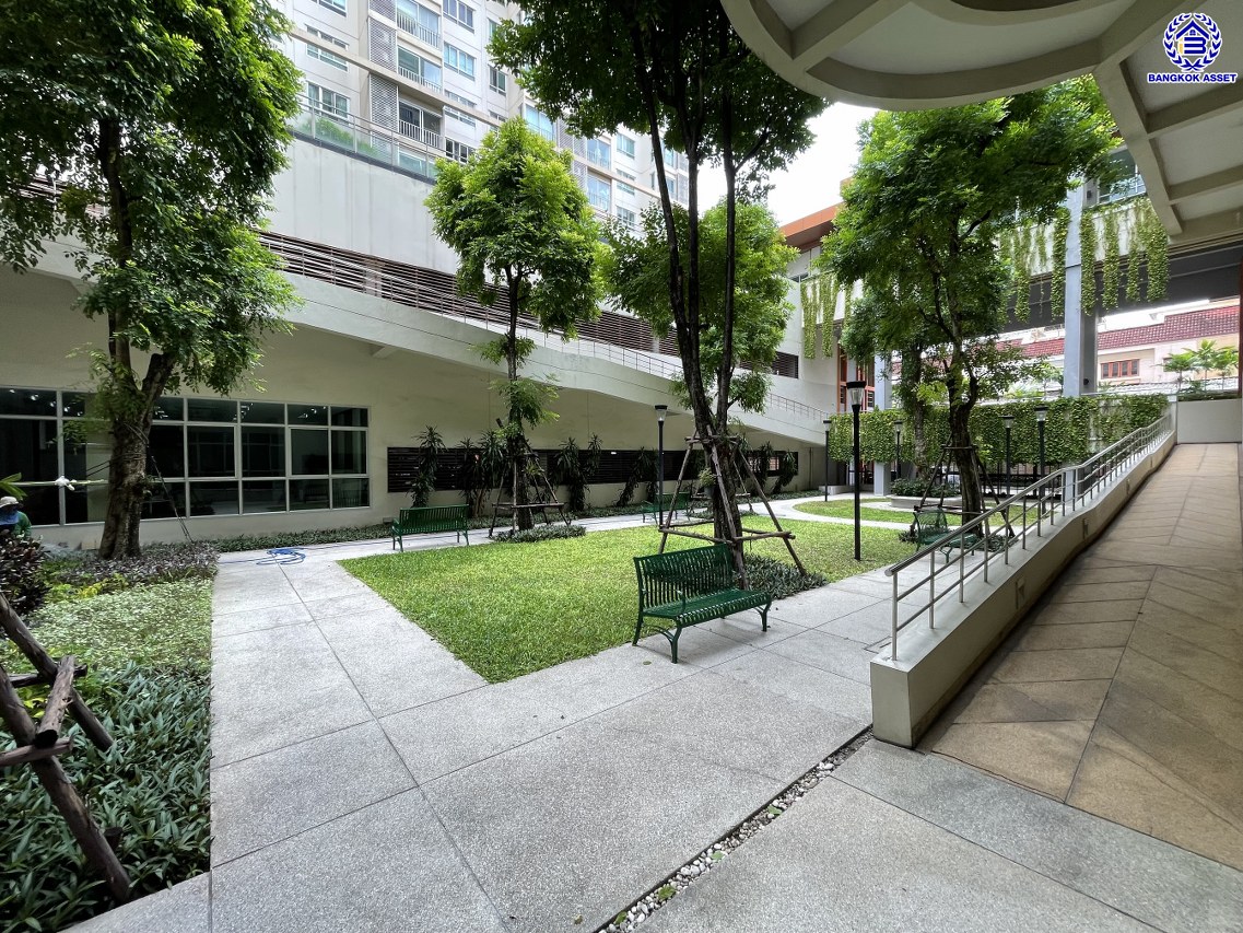 คอนโดมิเนียมมือสองกรุงเทพมหานคร โครงการ เซ็นทริค ซีน รัชวิภา พื้นที่ใช้สอย 70.40 ตร.ม. ฟังก์ชัน 2 ห้องนอน 2 ห้องน้ำ พร้อมของแถมอีกหลายรายการ ทำเลดีเชื่อมต่อถนนกรุงเทพ-นนทบุรี, ถนนวงศ์สว่าง, ถนนนครอินทร์ ติดใกล้รถไฟฟ้าสายสีม่วง "สถานีวงศ์สว่าง" ใกล้จุดขึ้นทางด่วน "ศรีรัช"