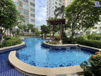 คอนโดมิเนียมมือสองกรุงเทพมหานคร โครงการ เซ็นทริค ซีน รัชวิภา พื้นที่ใช้สอย 70.40 ตร.ม. ฟังก์ชัน 2 ห้องนอน 2 ห้องน้ำ พร้อมของแถมอีกหลายรายการ ทำเลดีเชื่อมต่อถนนกรุงเทพ-นนทบุรี, ถนนวงศ์สว่าง, ถนนนครอินทร์ ติดใกล้รถไฟฟ้าสายสีม่วง "สถานีวงศ์สว่าง" ใกล้จุดขึ้นทางด่วน "ศรีรัช"