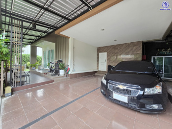 บ้านเดี่ยวมือสองนนทบุรี โครงการ ซื่อตรง โคซี่ บางบัวทอง หลังมุม เนื้อที่ 85.20 ตร.ว. พื้นที่ใช้สอย 160 ตร.ม. ฟังก์ชัน 4 ห้องนอน 3 ห้องน้ำ 2 ที่จอดรถ แถมฟรี! เครื่องปรับอากาศ, เครื่องทำน้ำอุ่น พร้อมเข้าอยู่ ทำเลเดินทางสะดวก เชื่อมต่อถนนกาญจนาภิเษก, ถนนปทุมธานี-บางเลน ใกล้รถไฟฟ้าสายสีม่วง "สถานีคลองบางไผ่"