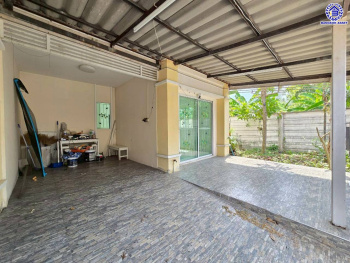 ทาวน์เฮ้าส์มือสองนนทบุรี โครงการ พฤกษาวิลล์54 พระราม5-นครอินทร์ หลังมุม บนเนื้อที่ 28.50 ตร.ว. พื้นที่ใช้สอย 110 ตร.ม. ฟังก์ชัน 3 ห้องนอน 2 ห้องน้ำ จอดรถได้ 1 คัน ครบทุกฟังก์ชัน พร้อมอยู่ บนทำเลเดินทางสะดวก เชื่อมต่อถนนนครอินทร์, ถนนบางกรวย-ไทรน้อย, ซอยวัดสังฆทาน ใกล้รถไฟฟ้าสายสีม่วง "สถานีแยกติวานนท์" และจุดขึ้นทางด่วน "พระราม7"