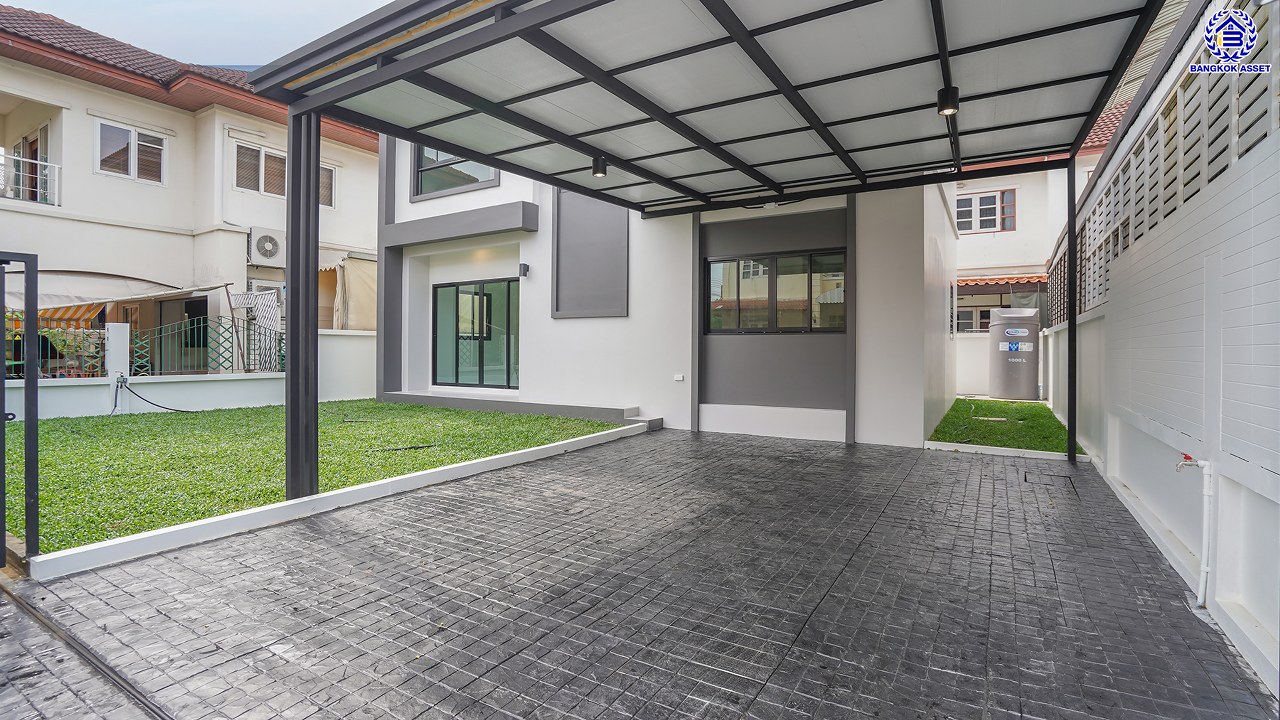 บ้านมือสองตกแต่งใหม่ โครงการ รติรมย์2 ราชพฤกษ์-กาญจนาภิเษก (ซ.สวนผัก32) รีโนเวทใหม่พร้อมเข้าอยู่ บนเนื้อที่ 52 ตร.ว. ฟังก์ชัน 4 ห้องนอน 3 ห้องน้ำ จอดรถได้ 2 คัน ส่วนกลางครบครัน บนทำเลศักยภาพ เชื่อมต่อหลายเส้นทาง ใกล้ทางด่วน "ศรีรัช" และเซ็นทรัล เวสต์วิลล์