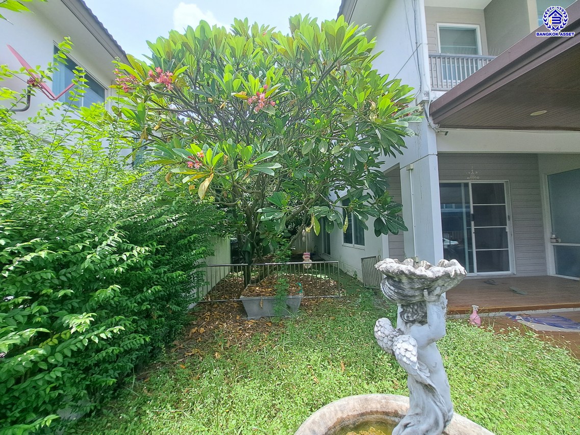 บ้านเดี่ยวมือสองนนทบุรี โครงการ อินนิซิโอ ปิ่นเกล้า-วงแหวน เนื้อที่ 50.40 ตร.ว. พื้นที่ใช้สอย 167 ตร.ม. ฟังก์ชัน 3 ห้องนอน 2 ห้องน้ำ 2 ที่จอดรถ พร้อมของแถมอีกหลายรายการ บนทำเลเดินทางสะดวก เชื่อมต่อทั้งปิ่นเกล้า-ศาลายา ใกล้เซ็นทรัลเวสต์เกต รถไฟฟ้าสายสีม่วง "สถานีตลาดบางใหญ่" และทางด่วน "กาญจนาภิเษก"