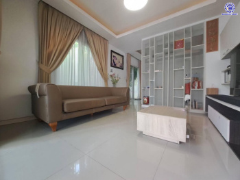 บ้านเดี่ยวมือสองนนทบุรี โครงการ อินนิซิโอ ปิ่นเกล้า-วงแหวน เนื้อที่ 50.40 ตร.ว. พื้นที่ใช้สอย 167 ตร.ม. ฟังก์ชัน 3 ห้องนอน 2 ห้องน้ำ 2 ที่จอดรถ พร้อมของแถมอีกหลายรายการ บนทำเลเดินทางสะดวก เชื่อมต่อทั้งปิ่นเกล้า-ศาลายา ใกล้เซ็นทรัลเวสต์เกต รถไฟฟ้าสายสีม่วง "สถานีตลาดบางใหญ่" และทางด่วน "กาญจนาภิเษก"