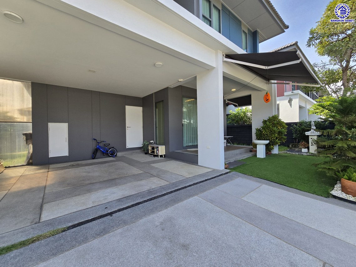 บ้านเดี่ยวมือสองนนทบุรี โครงการ สราญสิริ ชัยพฤกษ์-แจ้งวัฒนะ เนื้อที่ 50.40 ตร.ว. พื้นที่ใช้สอย 160 ตร.ม. ฟังก์ชัน 3 ห้องนอน 3 ห้องน้ำ 2 ที่จอดรถ บ้านสภาพดี ขายพร้อมเฟอร์นิเจอร์บิ้วท์อิน บนทำเลเดินทางสะดวก ใกล้รถไฟฟ้าสายสีชมพู "สถานีห้าแยกปากเกร็ด" และทางพิเศษอุดรรัถยา