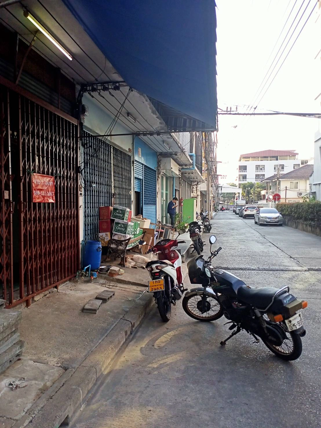 ให้เช่าอาคารพาณิชย์5ชั้น จันทน์32 มีห้องน้ำและห้องนอนทุกชั้น ใกล้สถานีรถไฟฟ้าสุรศักดิ์ เหมาะสำหรับทำธุรกิจหรืออยู่อาศัย