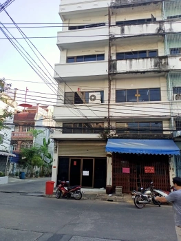 ให้เช่าอาคารพาณิชย์5ชั้น จันทน์32 มีห้องน้ำและห้องนอนทุกชั้น ใกล้สถานีรถไฟฟ้าสุรศักดิ์ เหมาะสำหรับทำธุรกิจหรืออยู่อาศัย