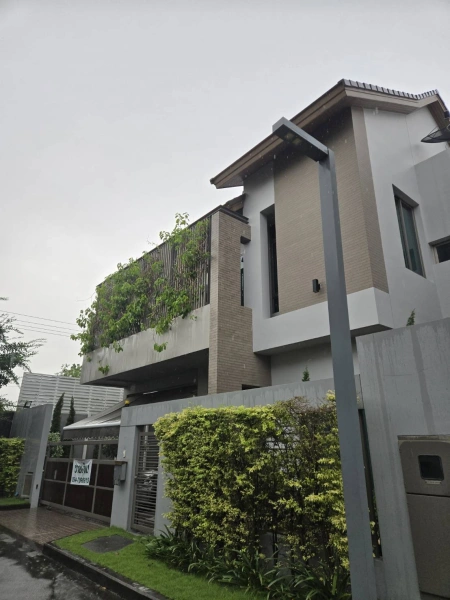 ขายบ้านเดี่ยว 2 ชั้น Private Nirvana Residence North พร้อมอยู่ ใกล้ Central EastVille