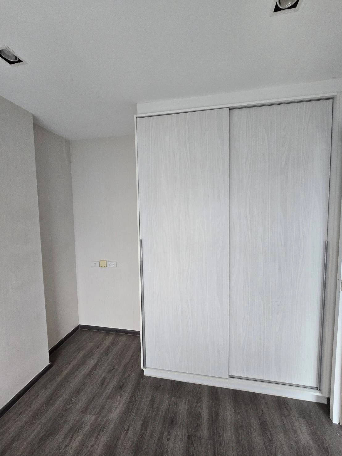 ขายคอนโด Rich Park @ Triple Station ชั้น 30 ใกล้ MRT หัวหมาก ราคา 2.69 ล้าน