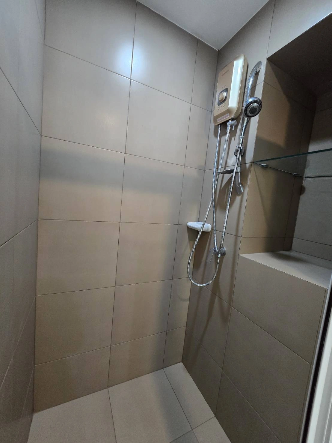 ขายคอนโด Rich Park @ Triple Station ชั้น 30 ใกล้ MRT หัวหมาก ราคา 2.69 ล้าน