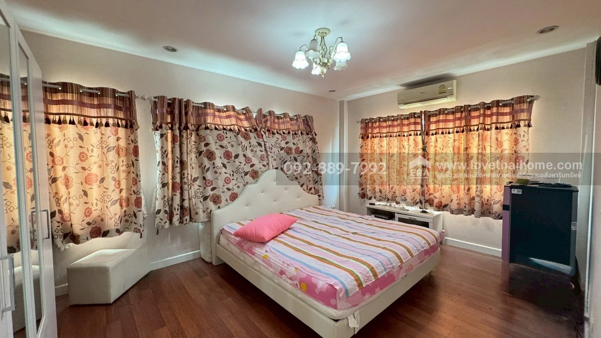 ขายบ้านเดี่ยว 2 ชั้น หมู่บ้านเดอะแกรนด์ พระราม2 โซนอินฟิเนีย ถนนพระราม2 พื้นที่ 76.4 ตรว. ใกล้เซ็นทรัลมหาชัย บ้านหลังมุม ราคาถูก