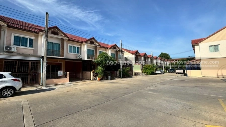 ขายทาวน์เฮ้าส์ 2 ชั้น หมู่บ้านพิศาล โครงการ19 ถนนเทียนทะเล ซอย7 แยก6-5 พื้นที่ 20 ตรว. ราคาถูก อยู่ถนนเมนหน้าโครงการ บ้านสภาพสวย พร้อมอยู่
