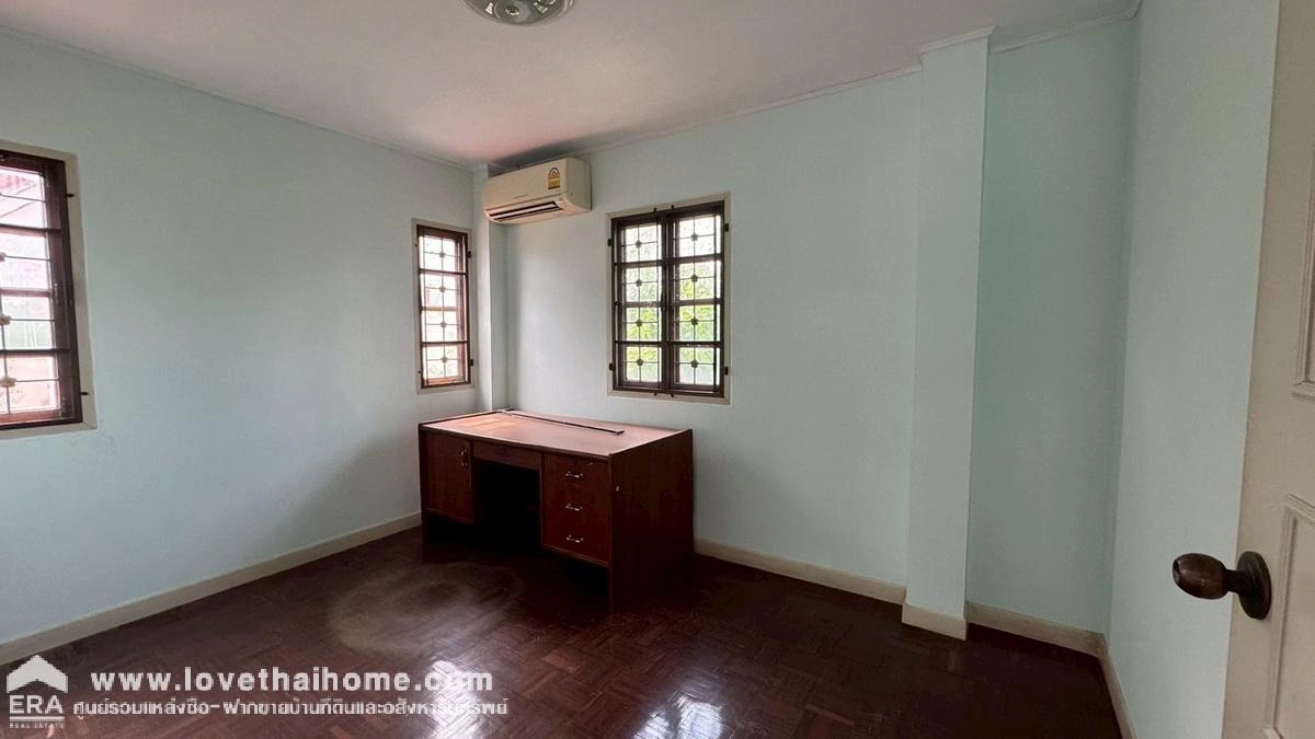 ขายบ้านเดี่ยว 2 ชั้น หมู่บ้านพาร์คเวย์โฮม ถนนราษฎร์พัฒนา ซอย22 พื้นที่ 50.1 ตรว. ราคาถูกที่สุดในโครงการนั้นแล้ว หลังริมพร้อมอยู่