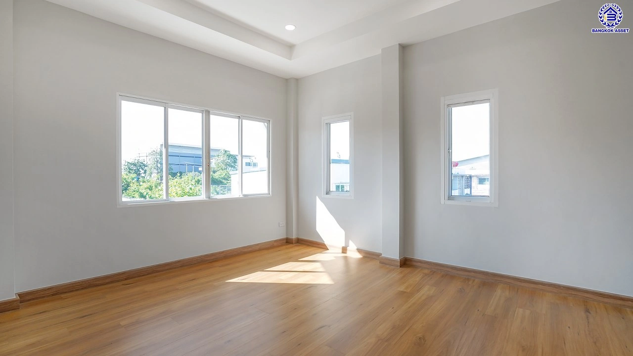 บ้านมือสองตกแต่งใหม่ โครงการ ปริญญดา เกษตร-นวมินทร์ แจ่มจันทร์ หลังมุม เนื้อที่ 58.30 ตร.ว. พื้นที่ใช้สอย 209.58 ตร.ม. ฟังก์ชัน 3 ห้องนอน 3 ห้องน้ำ 2 ที่จอดรถ บ้านทำเลเมือง การเดินทางสะดวกเชื่อมต่อถนนประเสริฐมนูกิจ ถนนรามอินทรา ถนนพหลโยธิน ใกล้เซ็นทรัล อีสต์วิลล์ โรงเรียนเลิศหล้า และใกล้จุดขึ้นทางด่