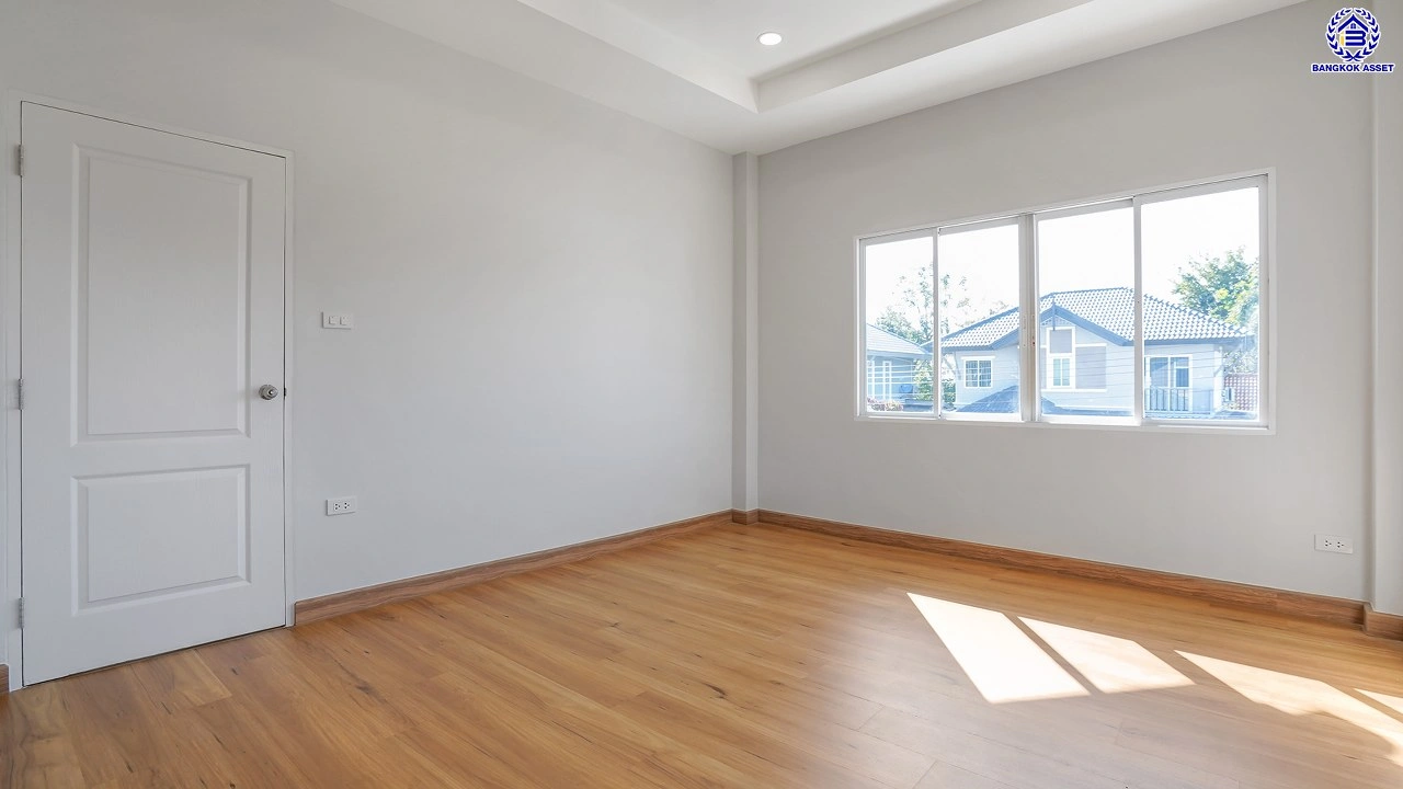 บ้านมือสองตกแต่งใหม่ โครงการ ปริญญดา เกษตร-นวมินทร์ แจ่มจันทร์ หลังมุม เนื้อที่ 58.30 ตร.ว. พื้นที่ใช้สอย 209.58 ตร.ม. ฟังก์ชัน 3 ห้องนอน 3 ห้องน้ำ 2 ที่จอดรถ บ้านทำเลเมือง การเดินทางสะดวกเชื่อมต่อถนนประเสริฐมนูกิจ ถนนรามอินทรา ถนนพหลโยธิน ใกล้เซ็นทรัล อีสต์วิลล์ โรงเรียนเลิศหล้า และใกล้จุดขึ้นทางด่