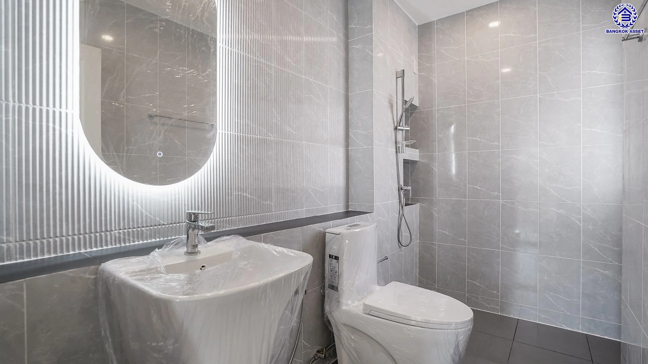 บ้านมือสองตกแต่งใหม่ โครงการ ปริญญดา เกษตร-นวมินทร์ แจ่มจันทร์ หลังมุม เนื้อที่ 58.30 ตร.ว. พื้นที่ใช้สอย 209.58 ตร.ม. ฟังก์ชัน 3 ห้องนอน 3 ห้องน้ำ 2 ที่จอดรถ บ้านทำเลเมือง การเดินทางสะดวกเชื่อมต่อถนนประเสริฐมนูกิจ ถนนรามอินทรา ถนนพหลโยธิน ใกล้เซ็นทรัล อีสต์วิลล์ โรงเรียนเลิศหล้า และใกล้จุดขึ้นทางด่