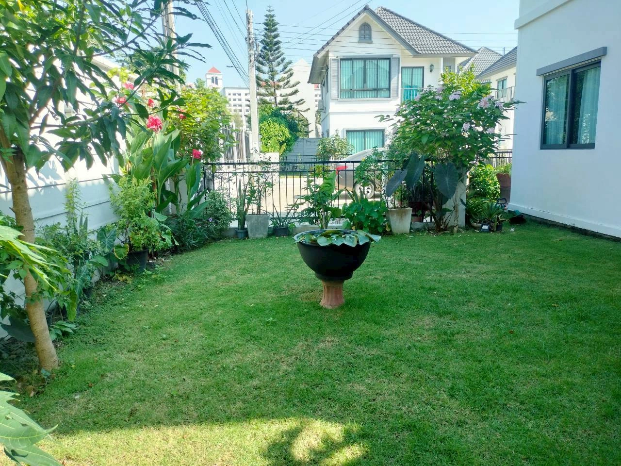 🚩ให้เช่า 🏡บ้านแฝด หลังริม 👉โมดิ วิลล่า บางนา ในบางเสาธง, สมุทรปราการ บ้านสวย พร้อมอยู่👈