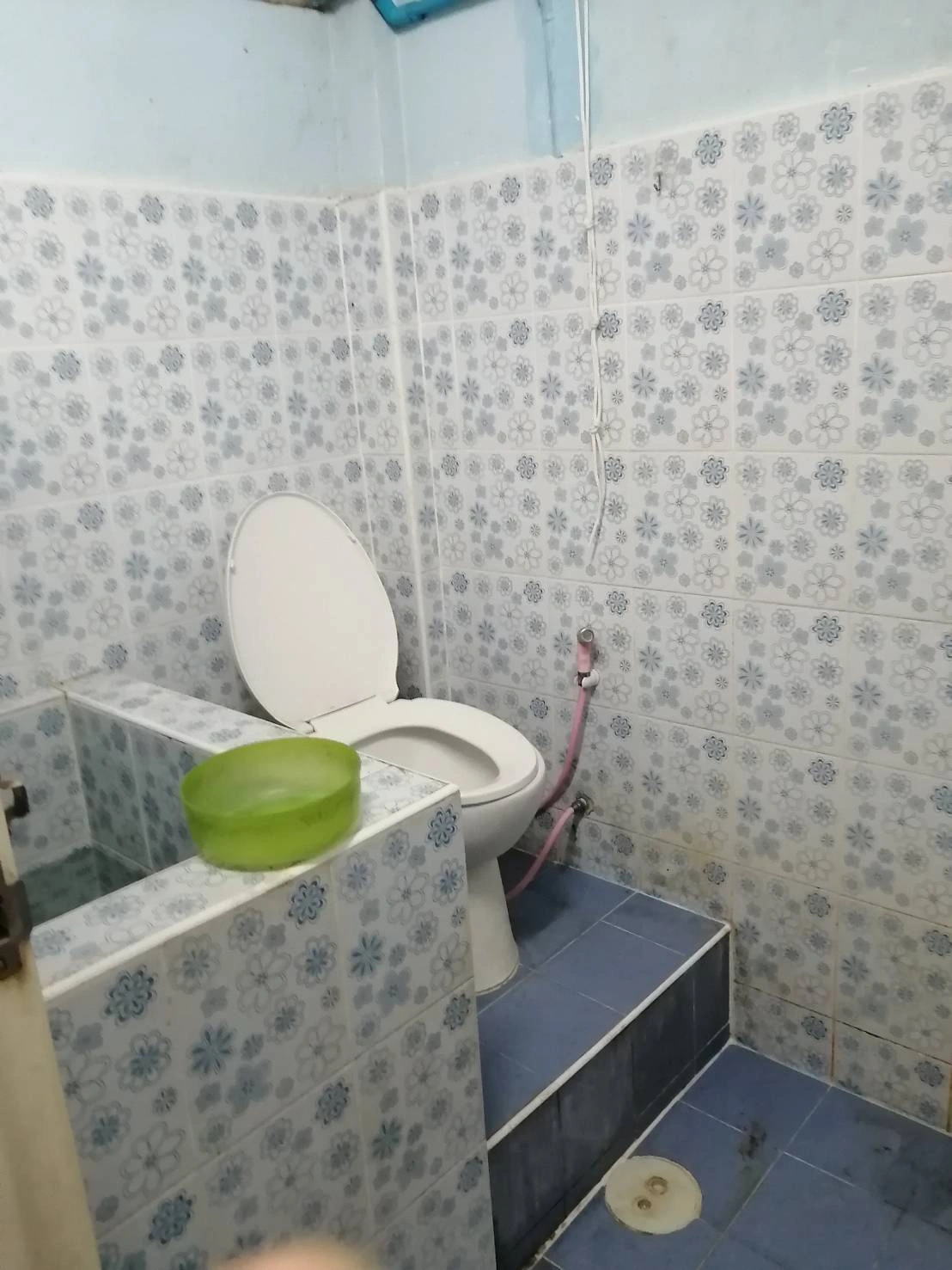 ให้เช่า ตึกแถว 2 ชั้น ซอยเจริญนคร 28 ใกล้สถานีรถไฟฟ้ากรุงธนบุรี และสถานีรถไฟฟ้าวงเวียนใหญ่