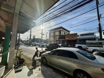 ขายตึกแถว อาคารพาณิชย์ 2 ชั้น 48 ตร.ว. ทำเลทอง ต.เชิงทะเล อ.ถลาง จ.ภูเก็ต โทร 065-8785994 เจ้าของขายเอง-ต่อรองได้