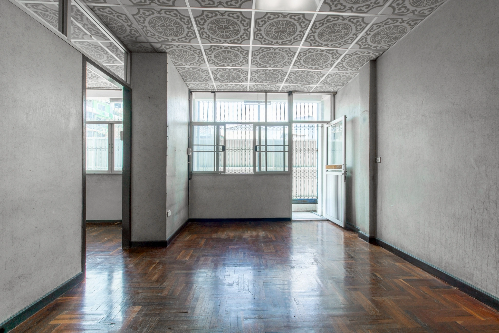 บ้านทาวน์โฮม 3 ชั้นบน “ทำเลที่หาไม่ได้แล้ว” กลางสาทร-เย็นอากาศ-พระราม 4 ซอยศรีบำเพ็ญ