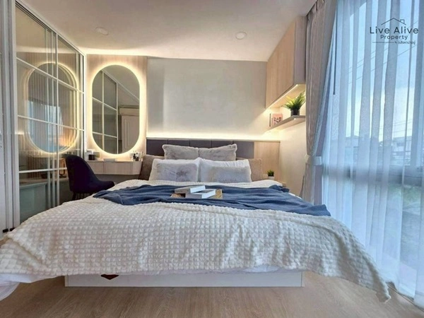 ขายคอนโด The IRIS Rama 9 - Srinakarin ใกล้เดอะมอลล์ รามคำแหง เฟอร์ครบ พร้อมเข้าอยู่ โทร 085-8266936