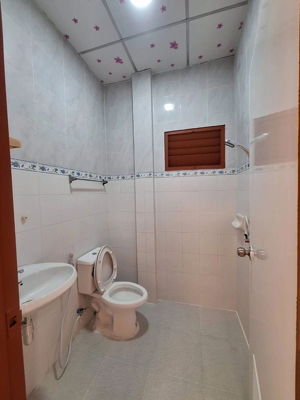 ขายบ้านเดี่ยว รีโนเวทใหม่ หมู่บ้านนันทวันเซนต์ 1 หนองจอก