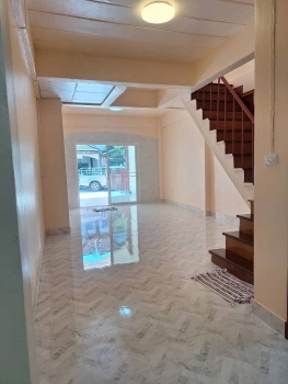 ขายถูก ทาวน์เฮ้าส์ 2 ชั้น ชุมชนประชาสำราญ หนองจอก รีโนเวทใหม่หมดทั้งหลัง