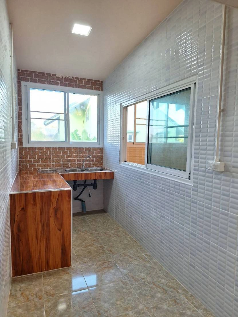 ขายบ้านทาวน์เฮ้าส์ รีโนเวทใหม่ หมู่บ้านบุราพันธ์ หนองจอก