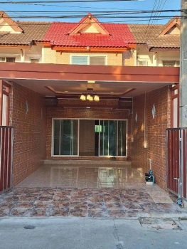 ขายบ้านทาวน์เฮ้าส์ รีโนเวทใหม่ หมู่บ้านบุราพันธ์ หนองจอก
