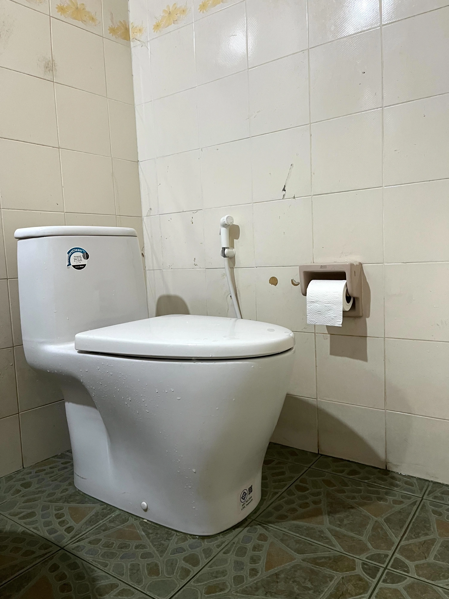 ขายที่ดินพร้อม ทาวน์เฮ้าส์ 2 ชั้นหลังมุม 50 ตรว.ซอยอินทามระ 43 แขวงรัชดาภิเษกรัชดาภิเษก เขตดินแดง กรุงเทพฯ ราคา 9,999,000 บาท