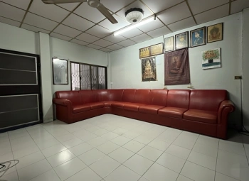 ขายที่ดินพร้อม ทาวน์เฮ้าส์ 2 ชั้นหลังมุม 50 ตรว.ซอยอินทามระ 43 แขวงรัชดาภิเษกรัชดาภิเษก เขตดินแดง กรุงเทพฯ ราคา 9,999,000 บาท