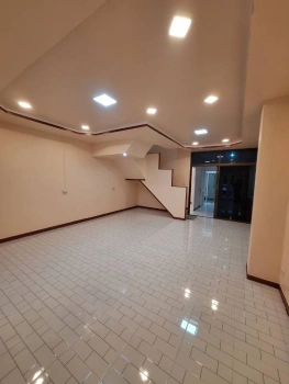 ขายทาวน์เฮ้าส์  หมู่บ้านทาวน์แอนด์คันทรี หนองจอก รีโนเวทใหม่ทั้งหลัง พร้อมอยู่