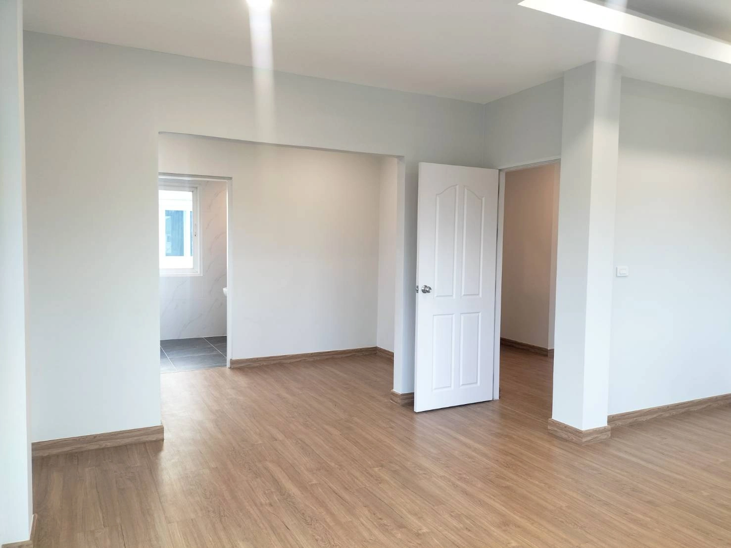 บ้านเดี่ยวตกเเต่งใหม่  ม.คาซ่าวิลล์ วัชรพล-สายไหม(มุม) ใกล้จุดขึ้นลงทางด่วน รามอินทรา-อาจณรงค์