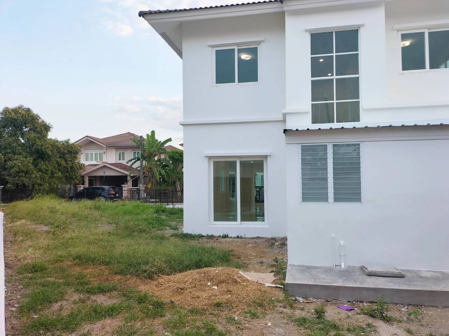 บ้านเดี่ยวตกเเต่งใหม่  ม.คาซ่าวิลล์ วัชรพล-สายไหม(มุม) ใกล้จุดขึ้นลงทางด่วน รามอินทรา-อาจณรงค์