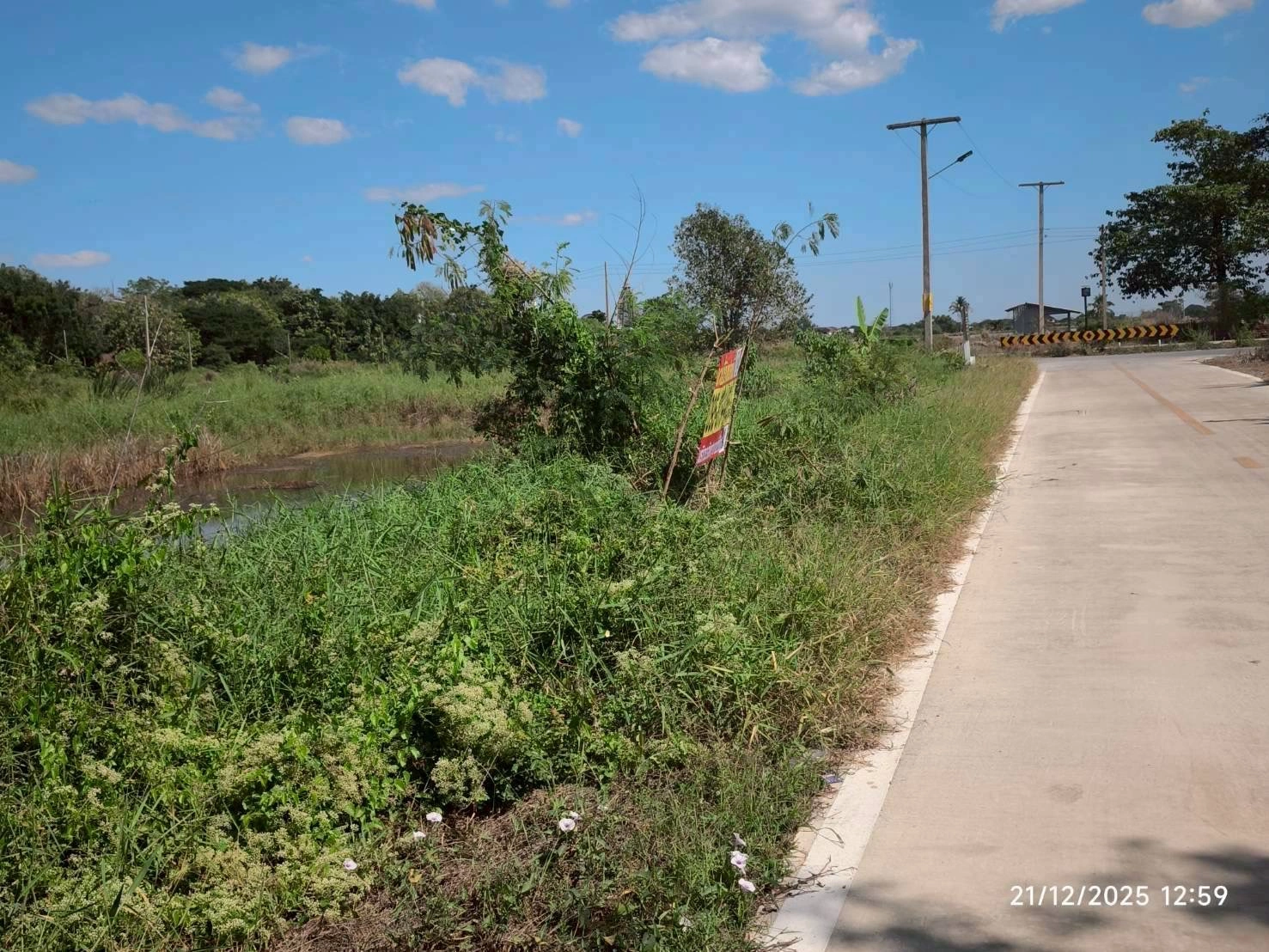 ขายถูกที่ดินใกล้วัดปัญญานันทาราม 1 ไร่ ติดถนนคอนกรีตสาธารณะ ซ.คลองห้า ตอ.38 อ.คลองหลวง จ.ปทุมธานี