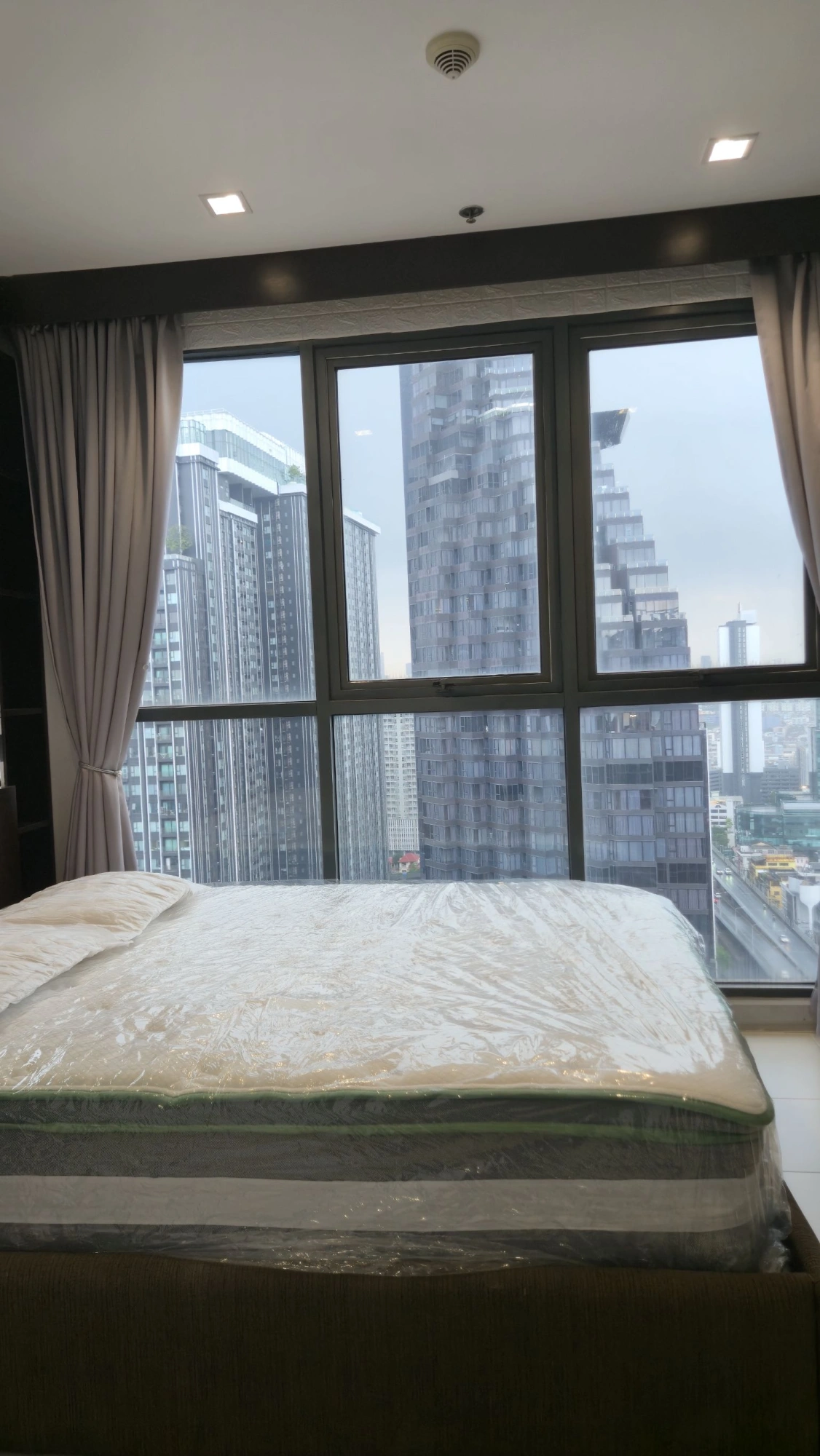 เจ้าของ ขาย - ให้เช่า IDEO MOBI RAMA9 - Duplex สไตล์โฮมออฟฟิศ 2ชั้น ติดรถไฟฟ้าใต้ดินMRT เซ็นทรัลพระราม9 Airport Link มักกะสัน, RCA ห้วยขวาง รัชดาภิเษก