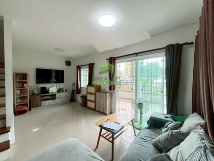 หมู่บ้านลลิลทาวน์ ไลโอ ลำลูกกา คลอง 4 – 5 ขายด่วน บ้านแฝด 2 ชั้น เนื้อที่ 35 ตร.ว ตกแต่งครบ ทำเลศักยภาพ