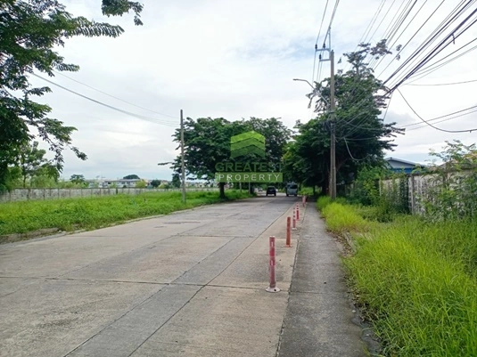 ขาย ที่ดินเปล่าพร้อมปลูกบ้าน ทำเลทอง ย่านรามคำแหง หมู่บ้านธารารมณ์ รามคำแหง 150 เนื้อที่ 67 ตร.ว บรรยากาศร่มรื่น ใกล้รถไฟฟ้าสายสีส้ม