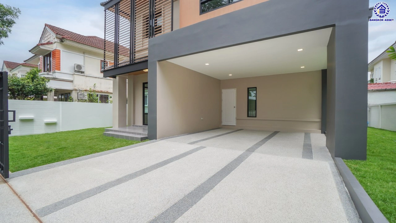 บ้านรีโนเวทใหม่ โครงการ เพอร์เฟคเพลส รัตนาธิเบศร์-ไทรม้า บนเนื้อที่ 59.8 ตร.ว. พื้นที่ใช้สอย 187.67 ตร.ม. ฟังก์ชัน 3 ห้องนอน 3 ห้องน้ำ จอดรถได้ 2 คัน ใกล้ 2 เซ็นทรัล ทั้งเซ็นทรัลรัตนาธิเบศร์, เซ็นทรัลเวสต์เกต ติดถนนรัตนาธิเบศร์ และ รถไฟฟ้าสายสีม่วง "สถานีบางรักน้อยท่าอิฐ"