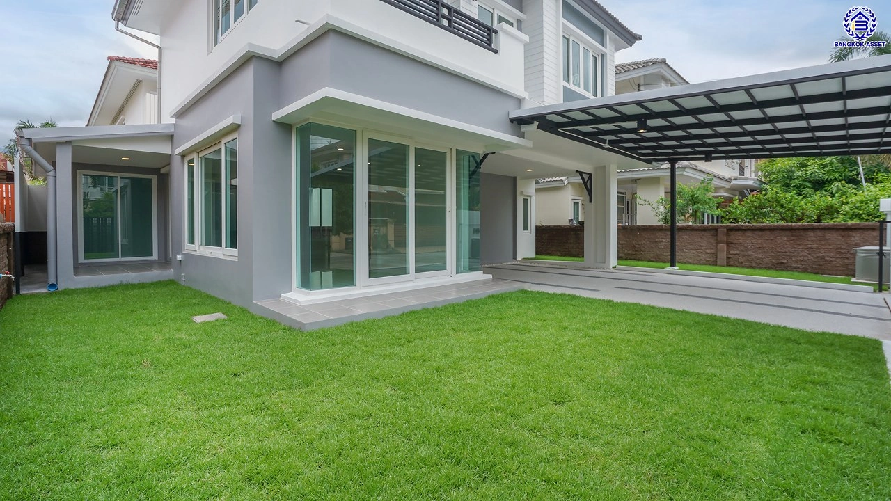 บ้านรีโนเวทใหม่ โครงการ คาซ่าวิลล์ ราชพฤกษ์-รัตนาธิเบศร์2 แบรนด์ Q.House รีโนเวทใหม่พร้อมเข้าอยู่ เนื้อที่ 54 ตร.ว. พื้นที่ใช้สอย 211.55 ตร.ม. ฟังก์ชันจัดเต็ม 4 ห้องนอน 3 ห้องน้ำ จอดรถได้ 2 คัน บนทำเลศักยภาพ ติดถนนราชพฤกษ์ ใกล้รถไฟฟ้าสายสีม่วง "สถานีบางรักน้อยท่าอิฐ" และทางด่วน "ศรีรัช"