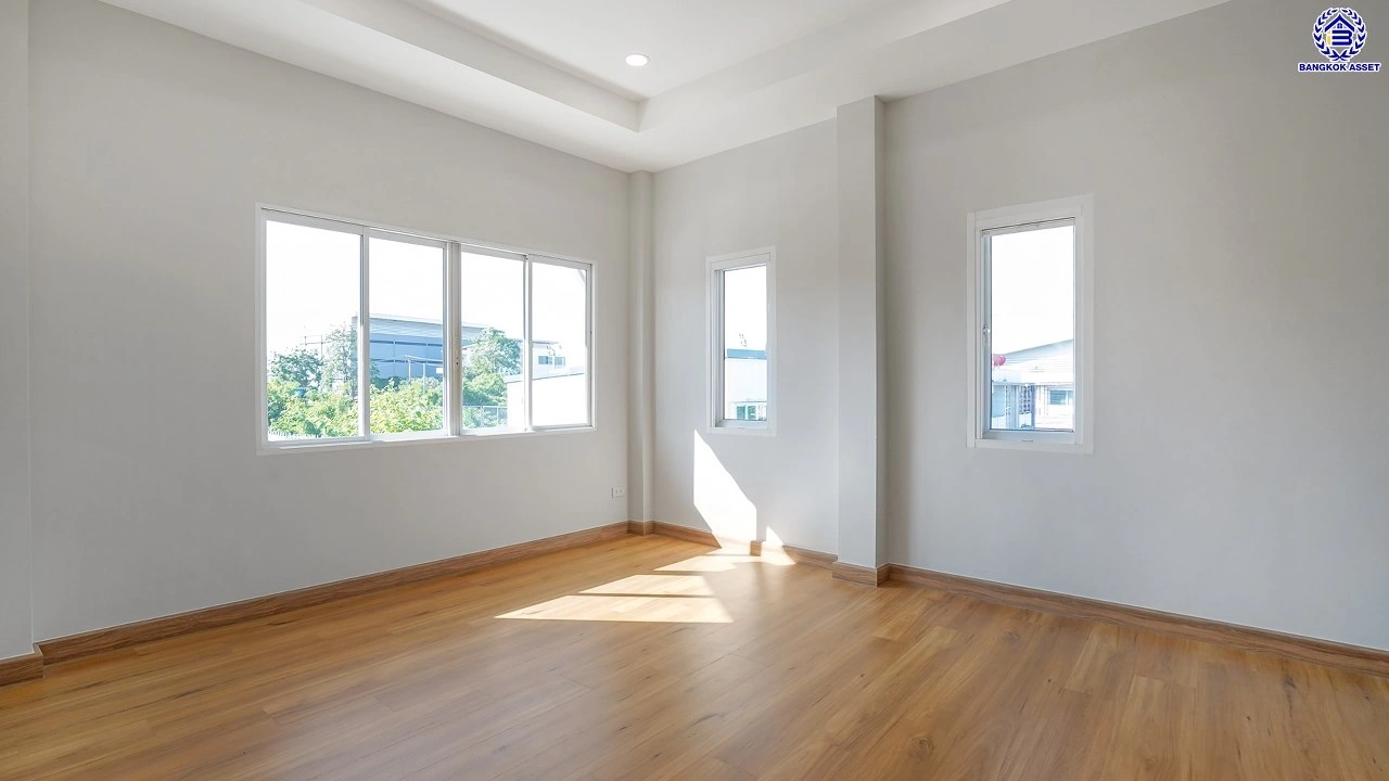 บ้านรีโนเวทใหม่ โครงการ ปริญญดา เกษตร-นวมินทร์ แจ่มจันทร์ หลังมุม เนื้อที่ 58.30 ตร.ว. พื้นที่ใช้สอย 209.58 ตร.ม. ฟังก์ชัน 3 ห้องนอน 3 ห้องน้ำ 2 ที่จอดรถ บ้านทำเลเมือง การเดินทางสะดวกเชื่อมต่อถนนประเสริฐมนูกิจ ถนนรามอินทรา ถนนพหลโยธิน ใกล้เซ็นทรัล อีสต์วิลล์ โรงเรียนเลิศหล้า และใกล้จุดขึ้นทางด่วน