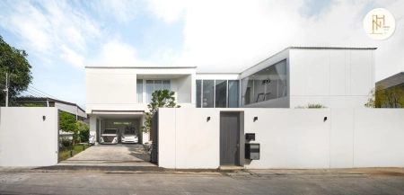 ขายบ้านเดี่ยวโมเดิร์น  สไตล์อบอุ่น แต่งสวย ใกล้ mrt ลาดพร้าว