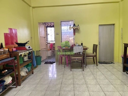 ขายทาวน์เฮ้าส์ 2 ชั้น หมู่บ้านใต้ร่มทอง2 ทับเที่ยง ตรัง เนื้อที่ 18.40 ตร.ว ต่อเติมครบ ทำเลดี ใกล้ตัวเมืองตรัง