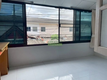 ขายทาวน์เฮ้าส์ 2 ชั้น หมู่บ้านใต้ร่มทอง2 ทับเที่ยง ตรัง เนื้อที่ 18.40 ตร.ว ต่อเติมครบ ทำเลดี ใกล้ตัวเมืองตรัง