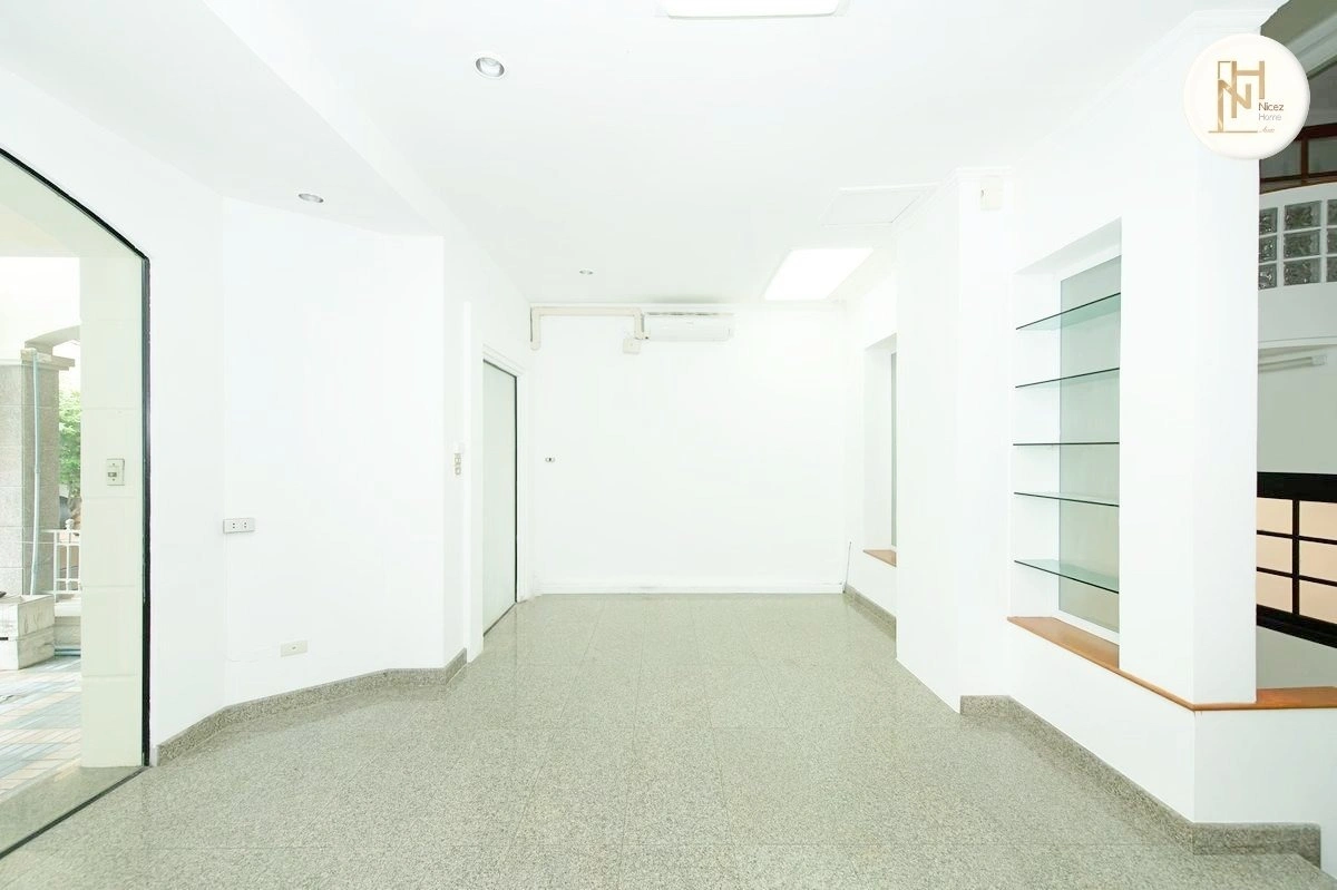 ขายโฮมออฟฟิศ ติดถนนสิรินธร สภาพสวย ทำเลดี ใกล้ตั้งฮั่วเส็ง