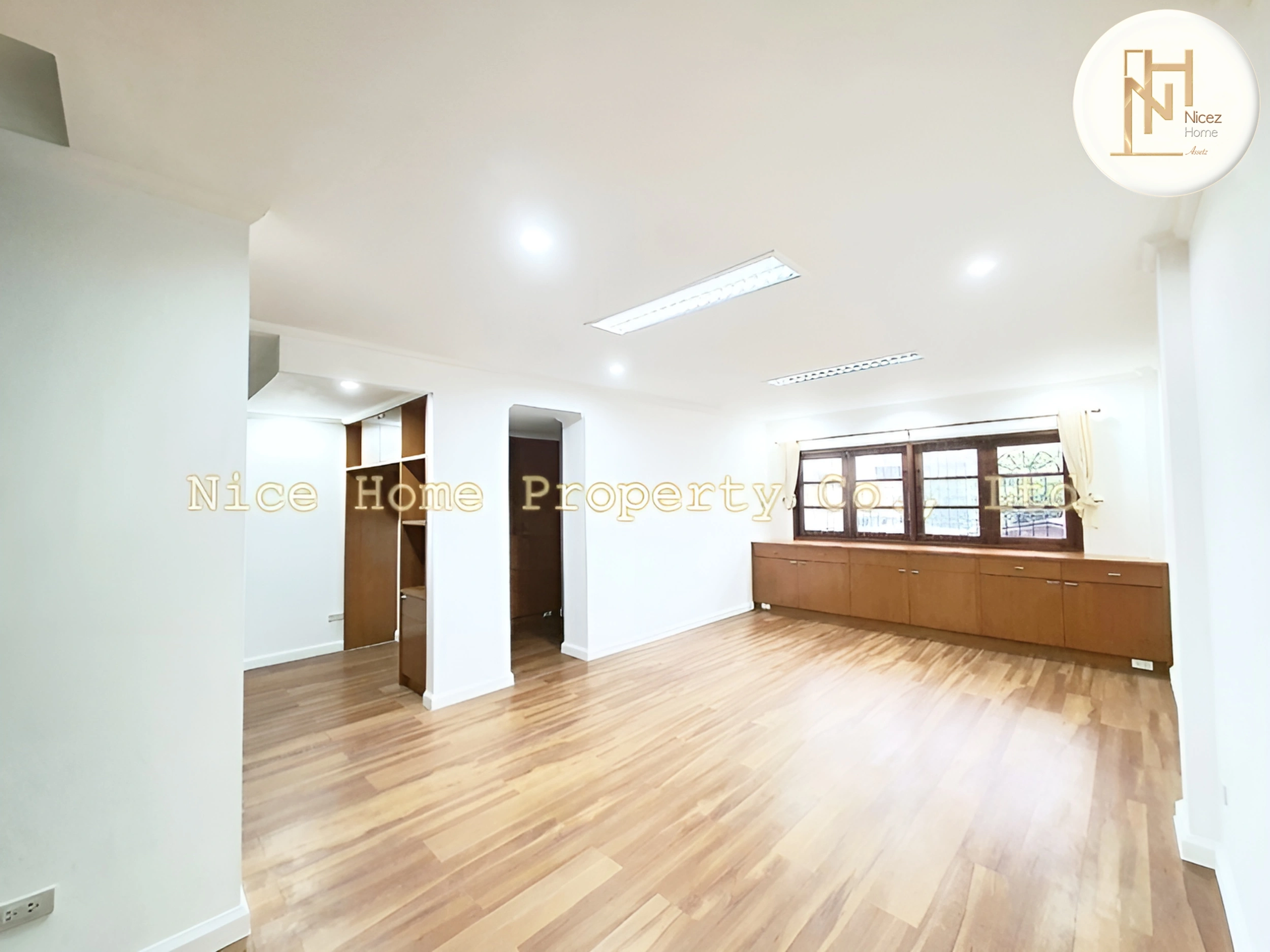 ขายโฮมออฟฟิศ ติดถนนสิรินธร สภาพสวย ทำเลดี ใกล้ตั้งฮั่วเส็ง